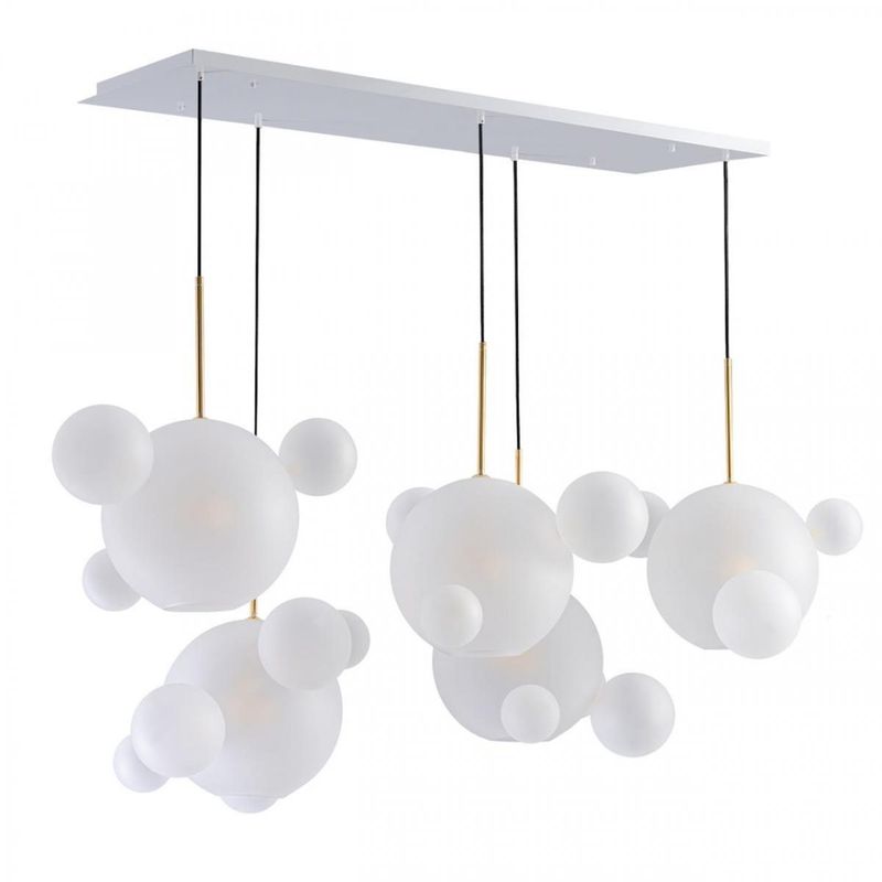 Линейный Светодиодный Светильник Giopato & Coombes Bubble Chandelier Linear Circle матовое белое стекло 5 плафонов Белый Золотой в Санкт-петербурге | Loft Concept 