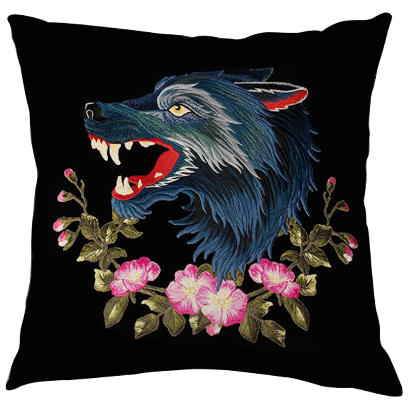 Декоративная подушка с вышивкой Стиль Gucci Wolf Black Черный Мульти в Санкт-петербурге | Loft Concept 