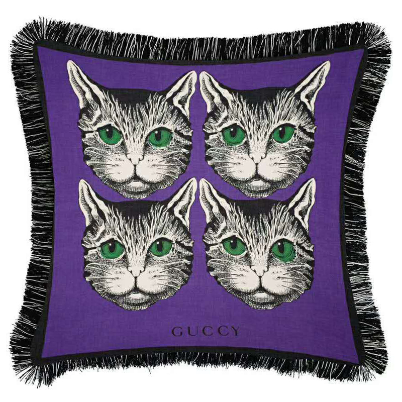 Декоративная подушка с вышивкой Cтиль Gucci Four Cats Violet Фиолетовый Зеленый Черно-белый в Санкт-петербурге | Loft Concept 