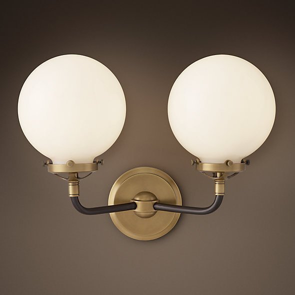 Бра Bistro Globe Clear Glass Double Sconce Brass Milk  в Санкт-петербурге | Loft Concept 