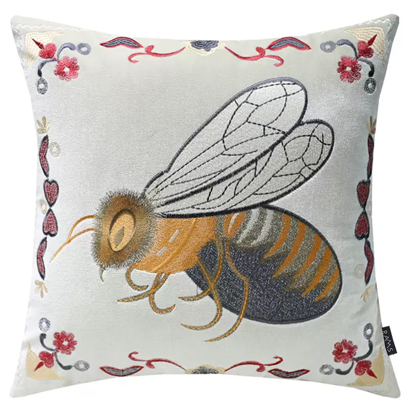 Декоративная подушка с вышивкой Пчела Стиль Gucci Bee Pillow Бежевый Мульти в Санкт-петербурге | Loft Concept 