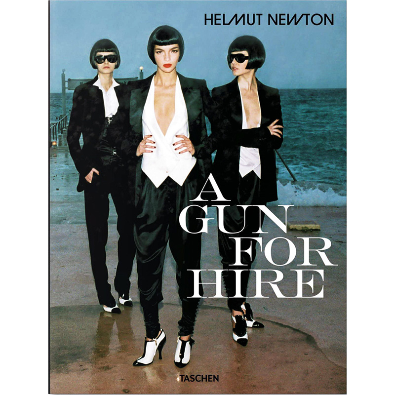 Helmut Newton: a Gun for Hire Черный Белый Голубой в Санкт-петербурге | Loft Concept 