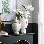 Ваза с золотыми полосами на белом фоне Chinoiserie Ceramics варинант исполнения - 1 | Loft Concept в Санкт-петербурге