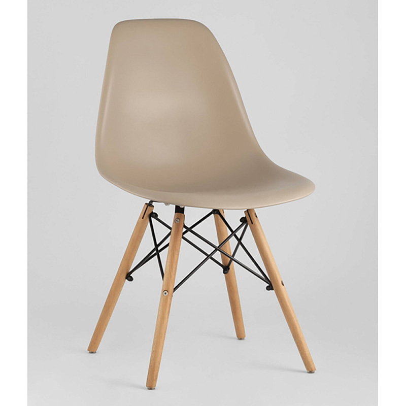 Пластиковый стул на ножках из массива бука Eames Beige Бежевый Древесина в Санкт-петербурге | Loft Concept 
