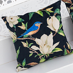Декоративная подушка чёрная с изображением птицы в саду Blooming Blue Birds варинант исполнения - 2 | Loft Concept в Санкт-петербурге