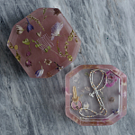 Шкатулка из эпоксидной смолы с цветами розовая Epoxy Resin Square Box Pink варинант исполнения - 2 | Loft Concept в Санкт-петербурге