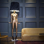 Лампа MANNEQUIN LAMP с абажуром модельный позинг варинант исполнения - 2 | Loft Concept в Санкт-петербурге
