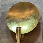 Бра с золотым круглым отражателем и открытой лампой Sun Glow Disc варинант исполнения - 4 | Loft Concept в Санкт-петербурге