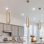 Подвесной светильник золотого цвета с двумя вытянутыми овальными рамками в форме скрепки Eurofase варинант исполнения - 8 | Loft Concept в Санкт-петербурге