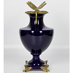 Ваза темно-синего цвета из фарфора с бронзовыми стрекозами Eden Garden porcelain and bronze варинант исполнения - 1 | Loft Concept в Санкт-петербурге
