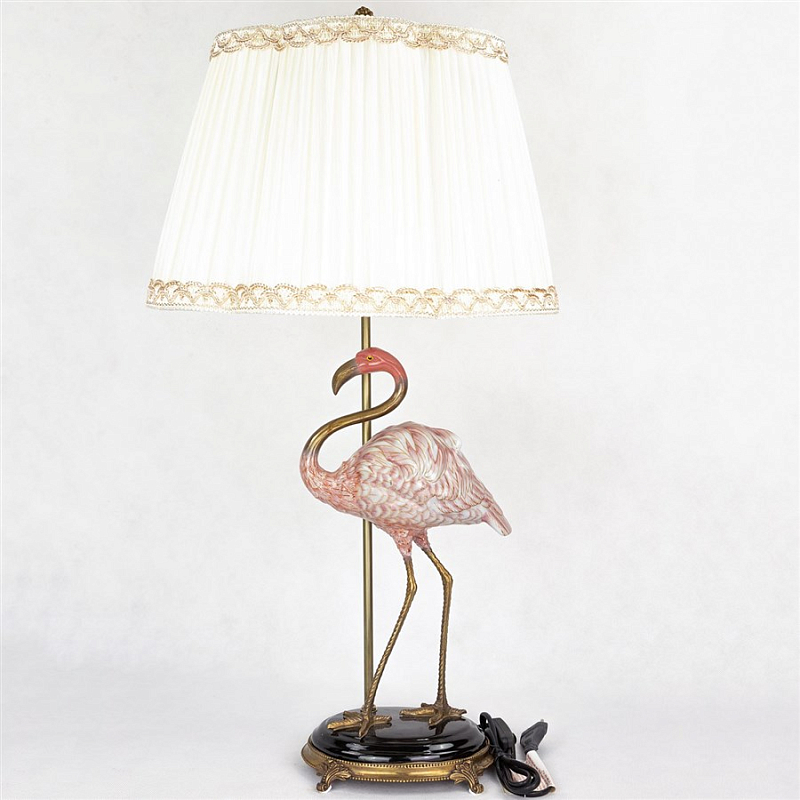 Настольная лампа Pink Flamingo Lamp Белый Бронза Розовый пастельный в Санкт-петербурге | Loft Concept 