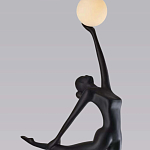 Торшер черная статуэтка Девушка Girl Carries Light Balls варинант исполнения - 2 | Loft Concept в Санкт-петербурге