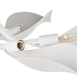 Потолочный светильник с плафонами в виде белых лепестков Delicate Flower варинант исполнения - 1 | Loft Concept в Санкт-петербурге