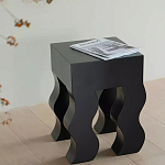 Дизайнерский журнальный стол чёрный с ножками волнистой формы Egopi варинант исполнения - 1 | Loft Concept в Санкт-петербурге