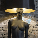 Лампа MANNEQUIN LAMP с абажуром изгибы тела варинант исполнения - 6 | Loft Concept в Санкт-петербурге