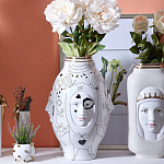 Ваза с декоративными лицами и графическими элементами в виде сердец и символов Faces of Imagination варинант исполнения - 5 | Loft Concept в Санкт-петербурге