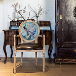 Полукресло из массива бука с сиденьем из экокожи и цветочным принтом на спинке Chinoiserie Garden Chair варинант исполнения - 6 | Loft Concept в Санкт-петербурге