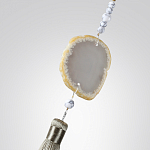 Люстра подвесная с 8-ю шарообразными плафонами из белого стекла с подвесками из камня и кисточками Agatelle варинант исполнения - 8 | Loft Concept в Санкт-петербурге