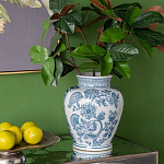 Ваза округлой формы белого цвета с синим растительным узором Blue & White Ornament  варинант исполнения - 5 | Loft Concept в Санкт-петербурге