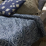 Постельное белье темно-синего цвета с рисунком Blossom Essence Sophie варинант исполнения - 8 | Loft Concept в Санкт-петербурге