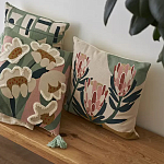 Подушка с цветочным принтом Blooming Elegance Lily варинант исполнения - 7 | Loft Concept в Санкт-петербурге