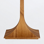 Настольная лампа со скошенным конусовидным абажуром и фигурной ножкой в цвете тик Accord Lighting варинант исполнения - 5 | Loft Concept в Санкт-петербурге