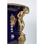 Ваза темно-синего цвета из фарфора с бронзовыми ручками в виде фигур Eden Garden porcelain and bronze варинант исполнения - 5 | Loft Concept в Санкт-петербурге