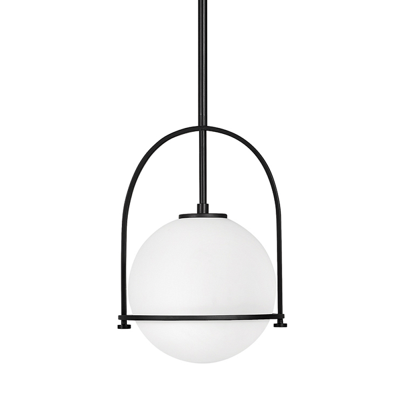 Подвесной светильник с белым плафоном в форме шара в арочной подвеске Hinkley Латунь Белый Черный Никель в Санкт-петербурге | Loft Concept 