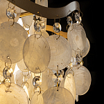 Люстра подвесная с белыми перламутровыми подвесками и изогнутыми золотистыми элементами Диаметр 50 см SHELL Chandelier варинант исполнения - 4 | Loft Concept в Санкт-петербурге