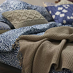 Постельное белье темно-синего цвета с рисунком Blossom Essence Sophie варинант исполнения - 5 | Loft Concept в Санкт-петербурге