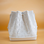 Кашпо в виде сумки  Bag Vase White Louis варинант исполнения - 3 | Loft Concept в Санкт-петербурге