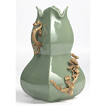 Ваза зеленого цвета из фарфора с бронзовыми ручками в виде драконов и рельефным цветочным декором Eden Garden porcelain and bronze варинант исполнения - 1 | Loft Concept в Санкт-петербурге