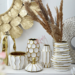 Ваза белая с рельефной поверхностью и золотыми полосами Vase Beehive варинант исполнения - 7 | Loft Concept в Санкт-петербурге
