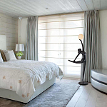 Торшер черная статуэтка Девушка Girl Carries Light Balls варинант исполнения - 3 | Loft Concept в Санкт-петербурге