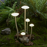 Уличный светильник с пятью матовыми плафонами в форме грибов на высоких изогнутых ножках Mushroom Shape варинант исполнения - 1 | Loft Concept в Санкт-петербурге