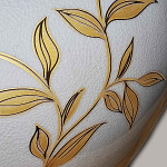 Настольная лампа с фарфоровым основанием бежевого цвета с рисунком и плиссированным абажуром на темной подставке Elstead Lighting варинант исполнения - 9 | Loft Concept в Санкт-петербурге