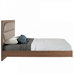 Кровать двуспальная с высоким изголовьем из дерева и подушек из экокожи Modern Look варинант исполнения - 2 | Loft Concept в Санкт-петербурге