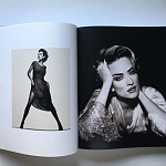 Подарочный Фотоальбом Two Million Miles by Andrew Macpherson варинант исполнения - 6 | Loft Concept в Санкт-петербурге