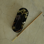 Подставка под благовония из эпоксидной смолы с цветами черная Epoxy Resin Flowers Incense Oval Stand Black варинант исполнения - 3 | Loft Concept в Санкт-петербурге