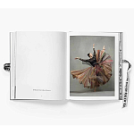 Подарочное издание про феминизм в моде Марии Грации Кьюри Her Dior Maria Grazia Chiuris New Voice варинант исполнения - 3 | Loft Concept в Санкт-петербурге