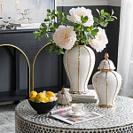 Ваза с золотыми полосами на белом фоне Chinoiserie Ceramics варинант исполнения - 3 | Loft Concept в Санкт-петербурге