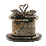 Часы настольные из натурального камня с декором в виде двух лебедей Swans Stone Clock варинант исполнения - 3 | Loft Concept в Санкт-петербурге