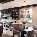 Люстра цвета латунь с 6-ю лампами свечами внутри цилиндрического абажура из черных металлических реек Kichler варинант исполнения - 8 | Loft Concept в Санкт-петербурге