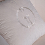 Кресло велюровое оттенка слоновой кости с простроченной спинкой Perfect Comfort варинант исполнения - 2 | Loft Concept в Санкт-петербурге