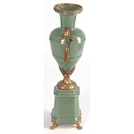 Ваза зеленого цвета из фарфора на высокой подставке с бронзовыми ручками Eden Garden porcelain and bronze варинант исполнения - 3 | Loft Concept в Санкт-петербурге