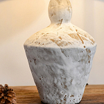 Настольная лампа с керамическим фактурным основанием и тканевым абажуром Eastern Tale варинант исполнения - 4 | Loft Concept в Санкт-петербурге