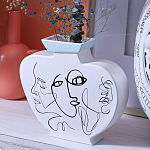 Ваза плоская белая с абстрактными черными линиями в форме лиц Faces of Imagination варинант исполнения - 3 | Loft Concept в Санкт-петербурге