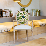 Стул с подлокотниками золотистый из бука с изображением птиц и цветов Blooming Birds варинант исполнения - 4 | Loft Concept в Санкт-петербурге