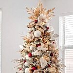 Заснеженная Новогодняя Ель с золотыми листьями и цветами в комплекте варинант исполнения - 2 | Loft Concept в Санкт-петербурге